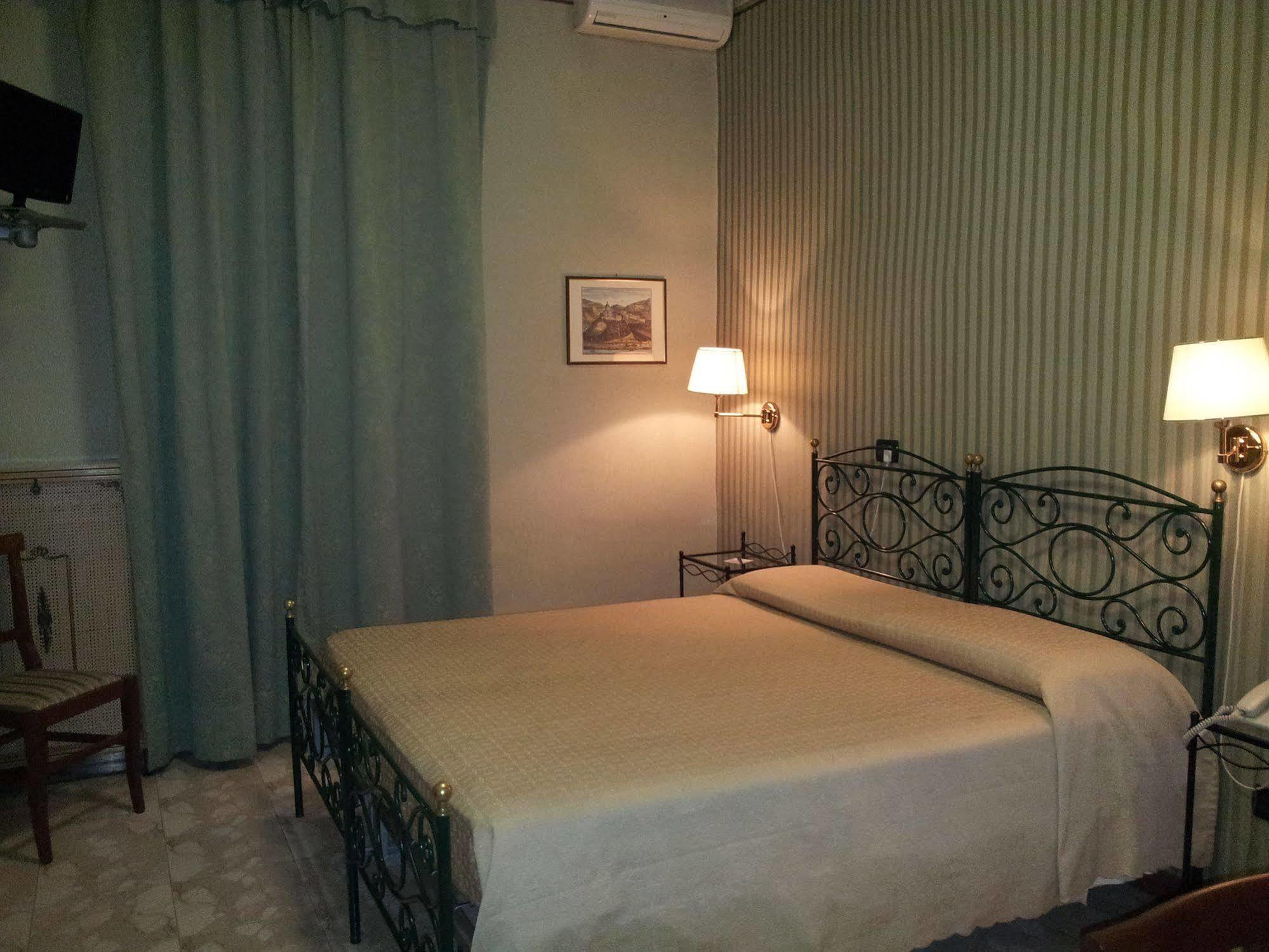 Hotel Imperial 都灵 外观 照片
